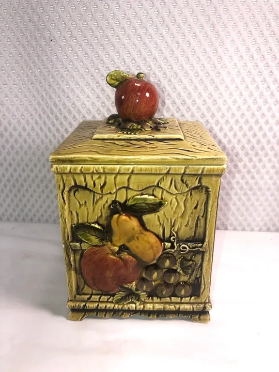 Vintage Lefton Cookie Jar