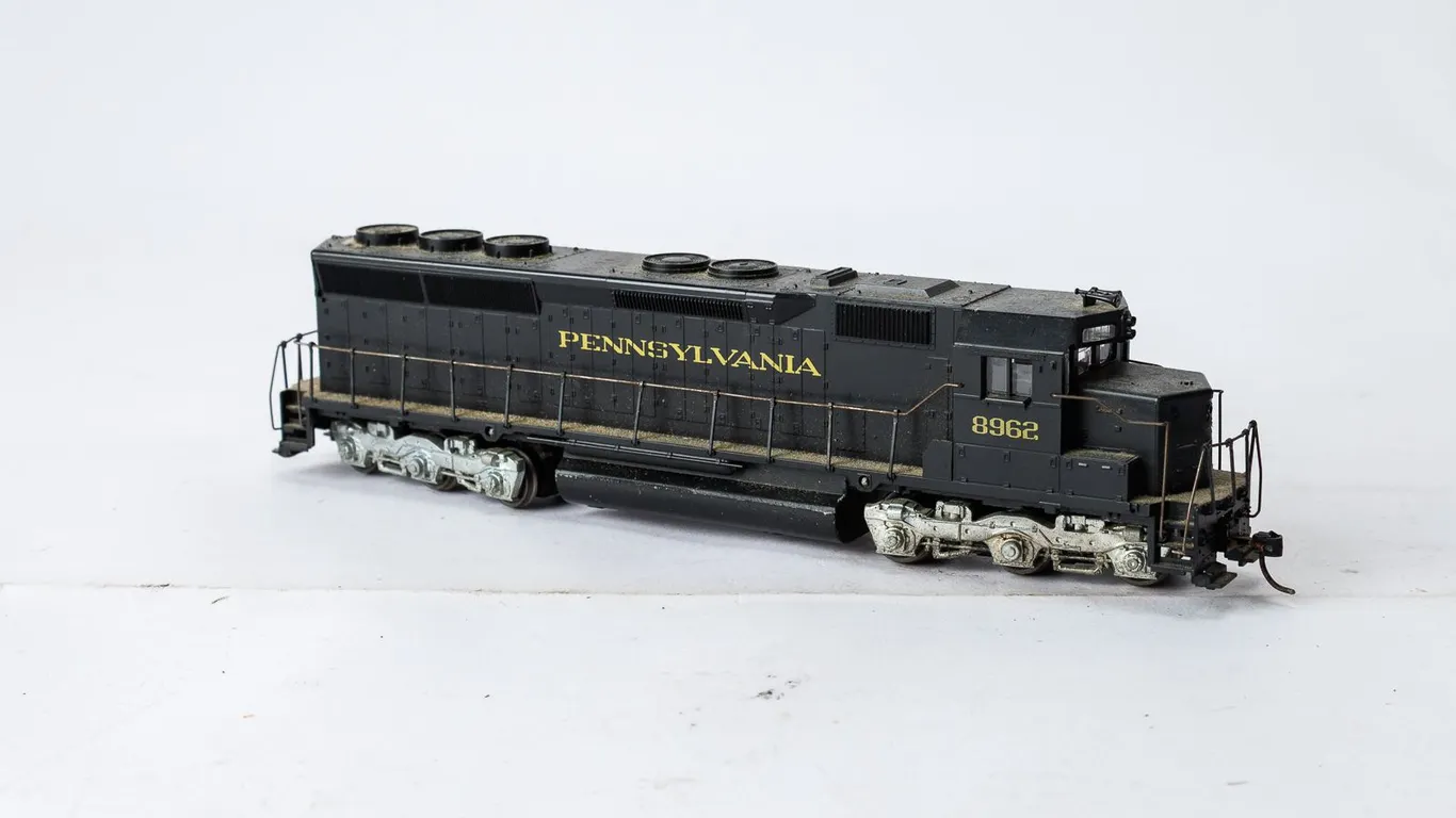 Athearn HO Scale Model Train Locomotive
