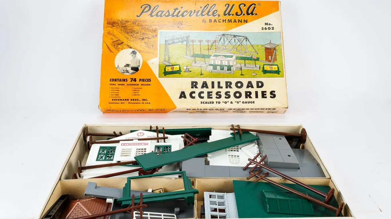 Vintage Bachmann "Railroad Accessories" Plasticville Set