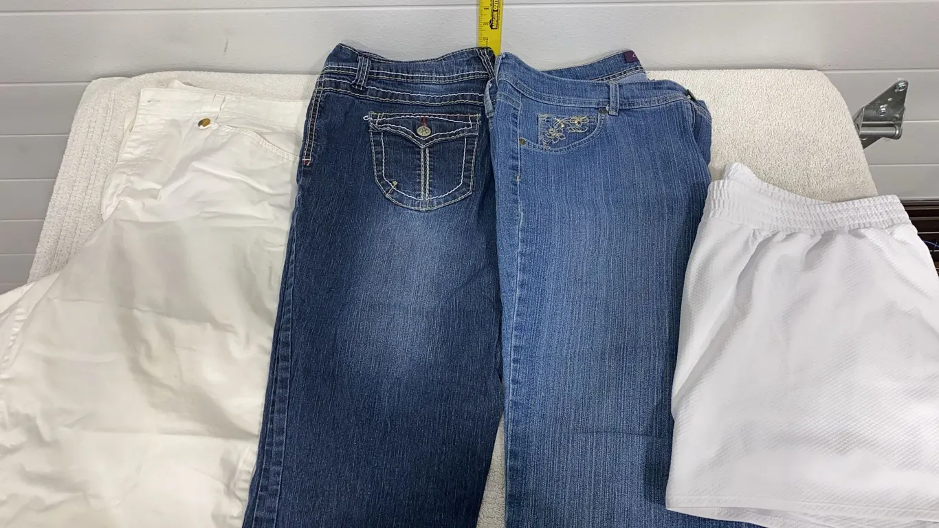 Womens Capri pants (16-18)