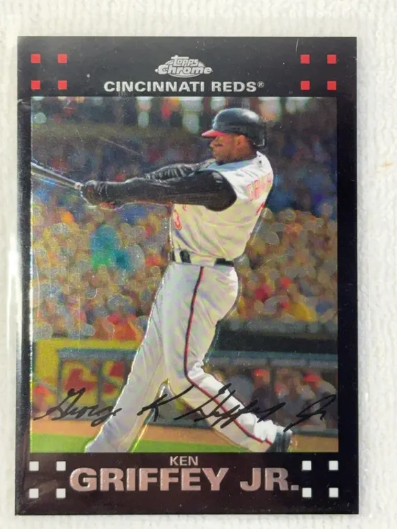 Ken Griffey Jr. Signed Topps Chrome 2007 Baseball Card*