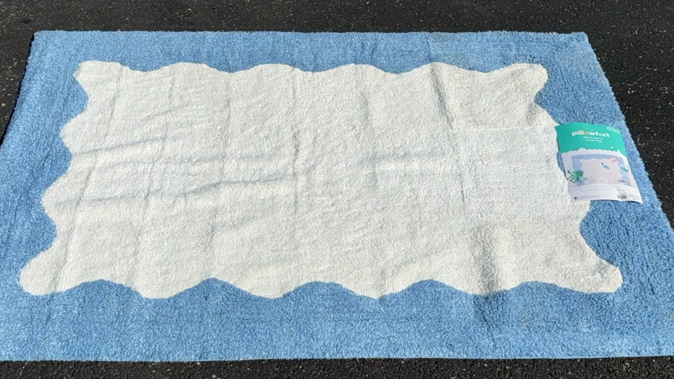 *NEW* Pillowfort 4'x5'6" Wave Kids' Rug - Blue
