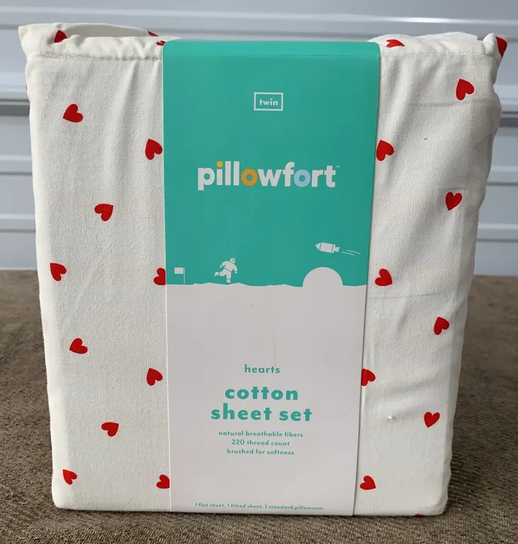 *NEW* Pillowfort Hearts Cotton Sheet Twin Set