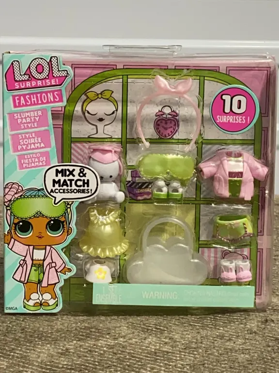 *NEW* L.O.L. Surprise! Fashion Pack - Slumber Party Style