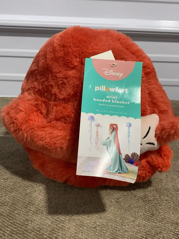 *NEW* Pillowfort Princess Ariel Kids' Hooded Blanket