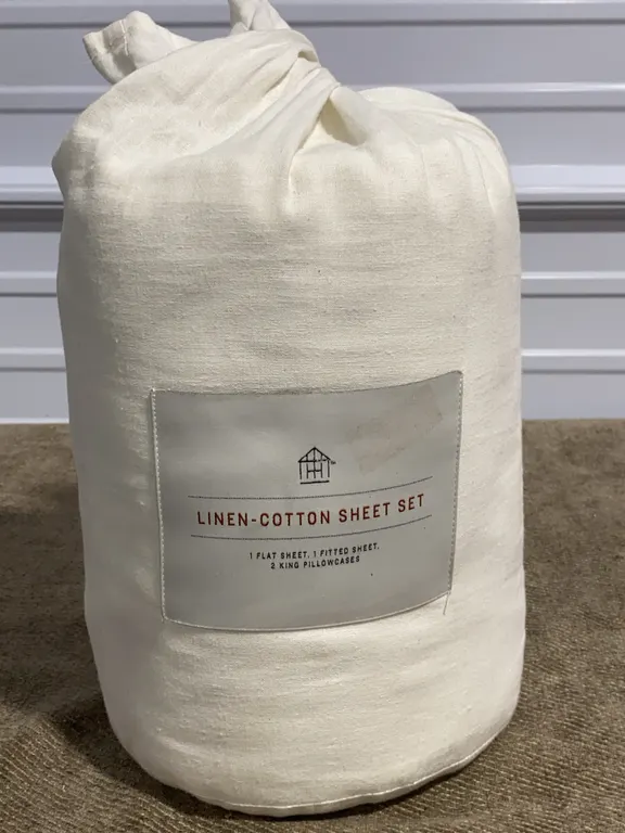 *NEW* Hearth & Hand with Magnolia 4pc King Woven Sheet Set - Sour Cream