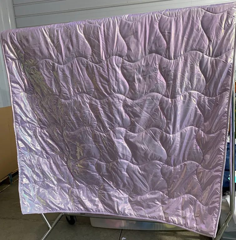 **APPEARS NEW/NO PACKAGING** Celestial Garden Quilted Metallic Throw - 50"x60"