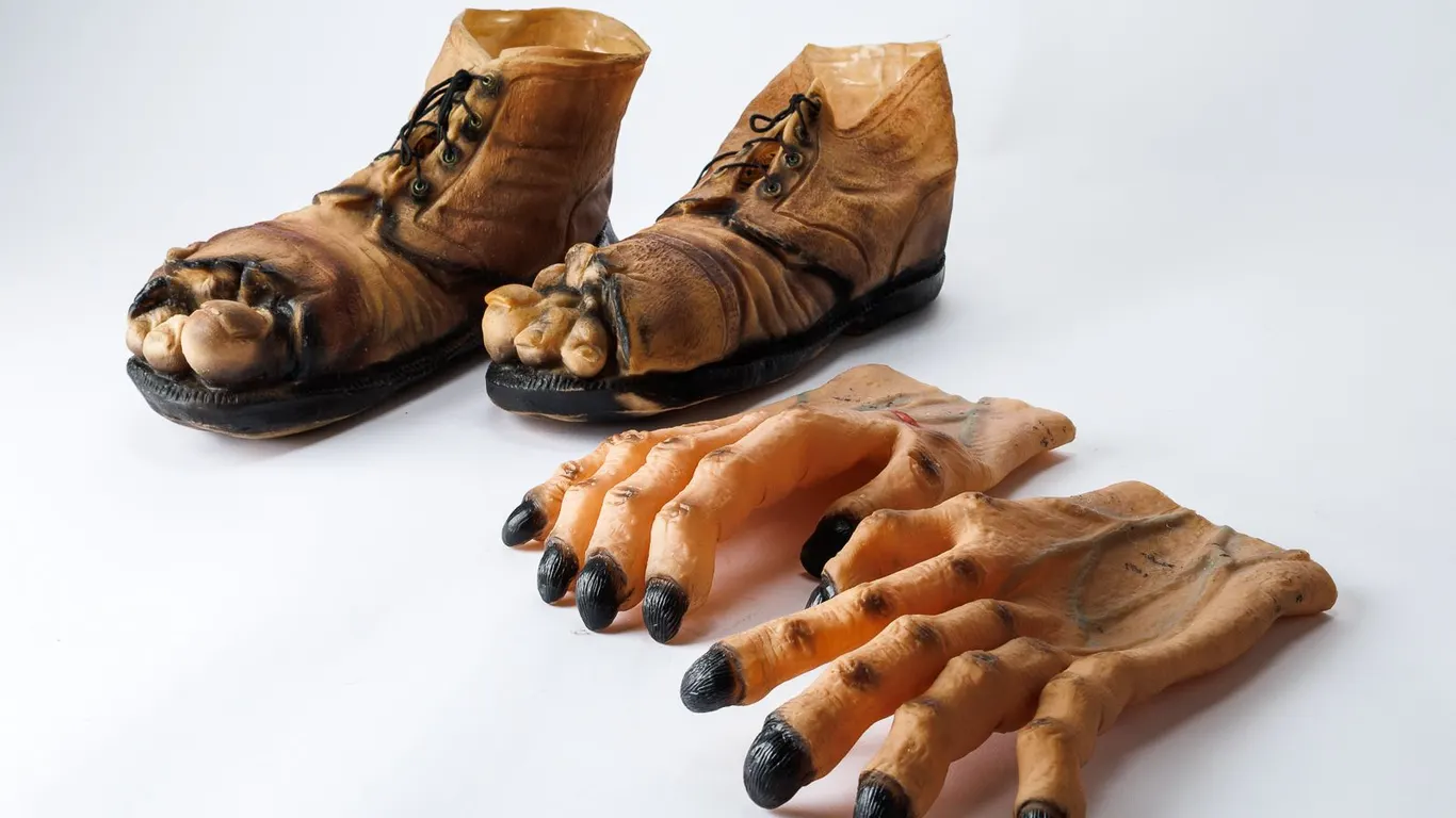 Halloween Costume Latex Creature Hands & Shoe Covers