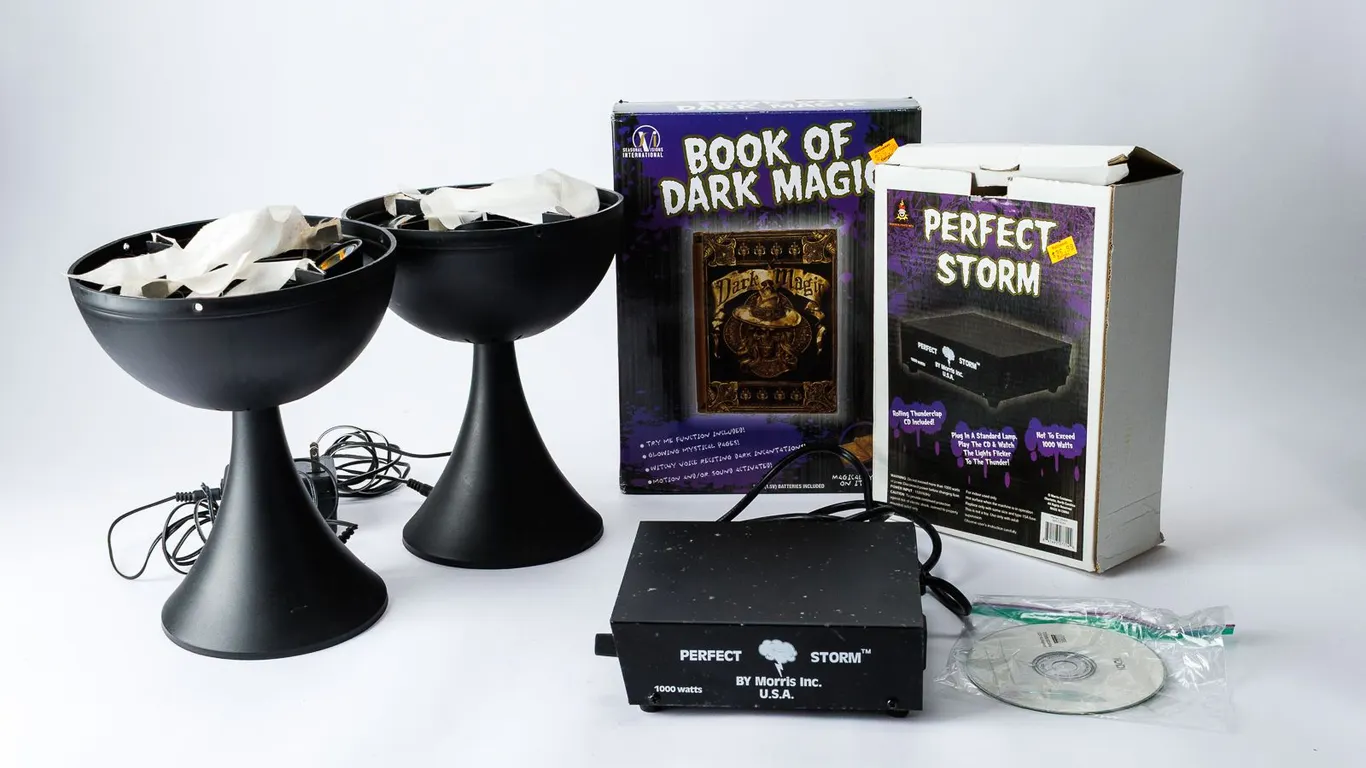 A Group of Halloween Decoration Items! Scary Sounds, Black Magic Book & Blowing Wind!