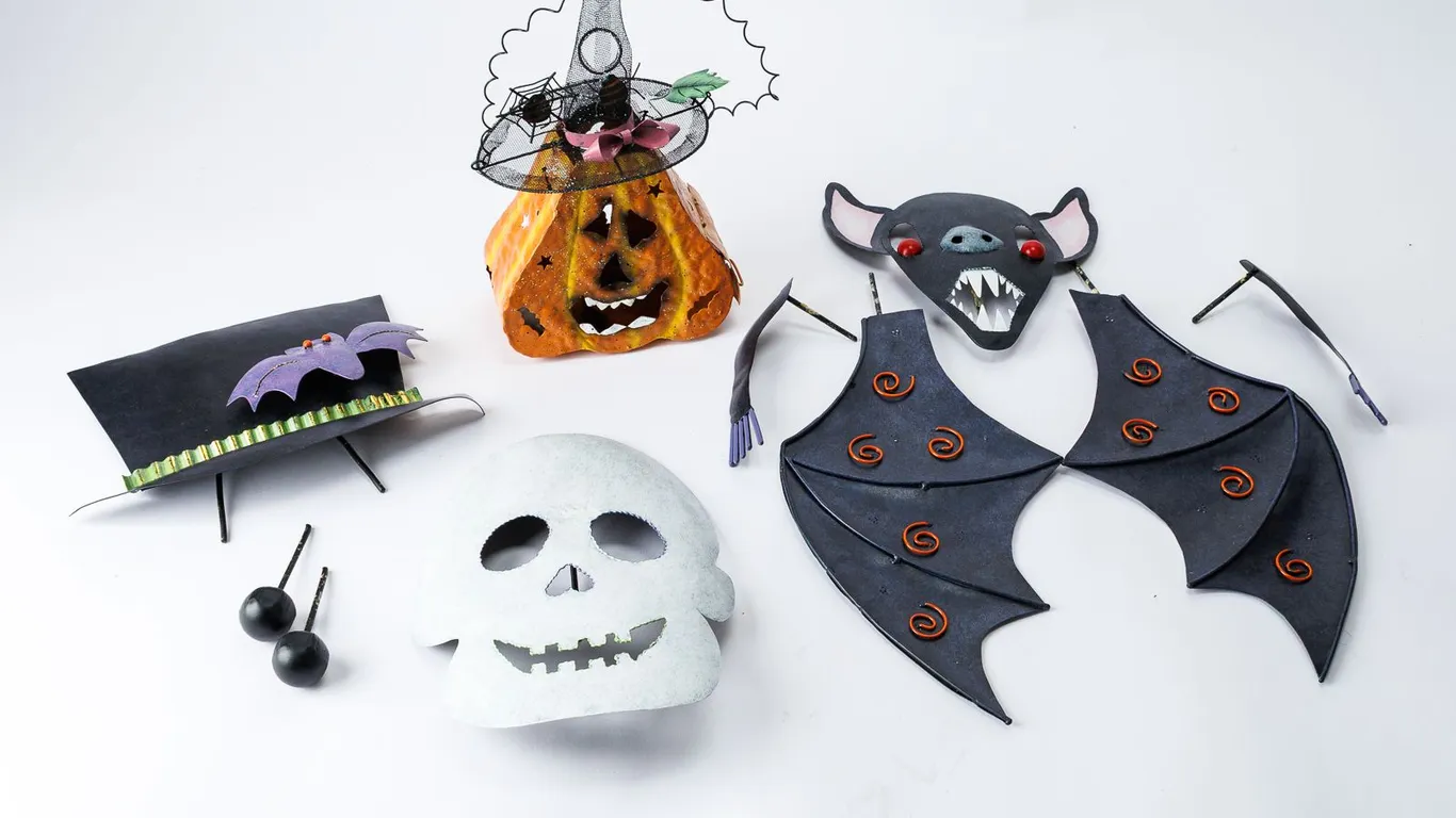 A Grouping of Lovely Metal Halloween Decor Items!
