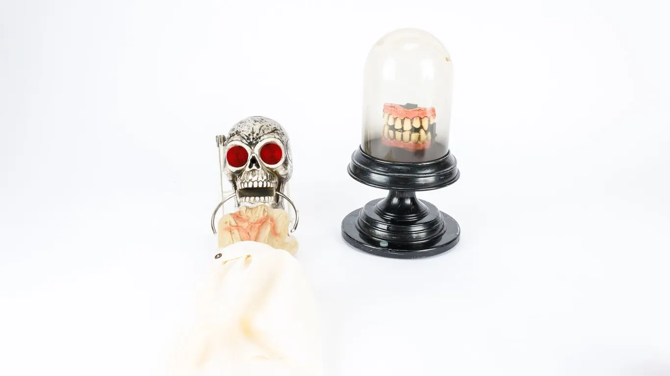 2 Gemmy Industries Animated Halloween Props