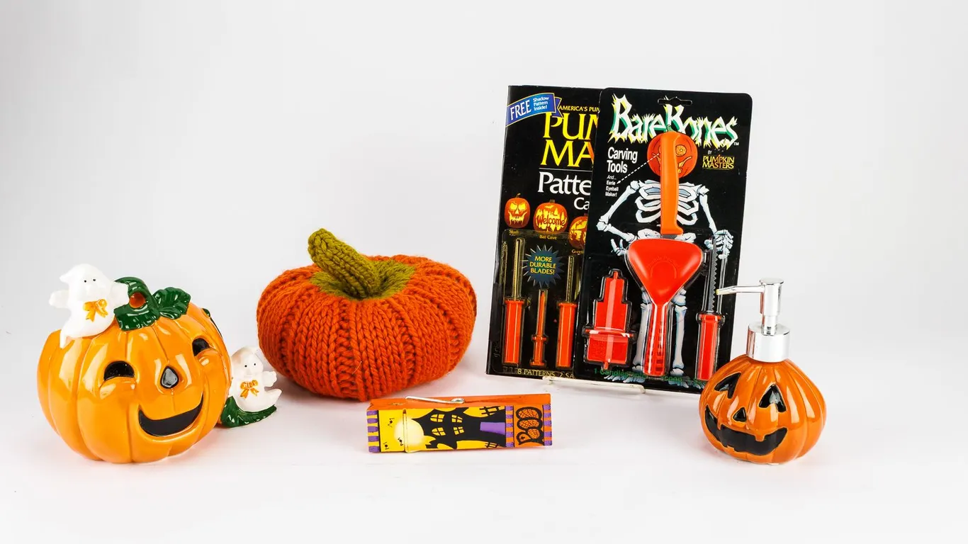 A Lovely Grouping of Pumpkins and Halloween Goodies!