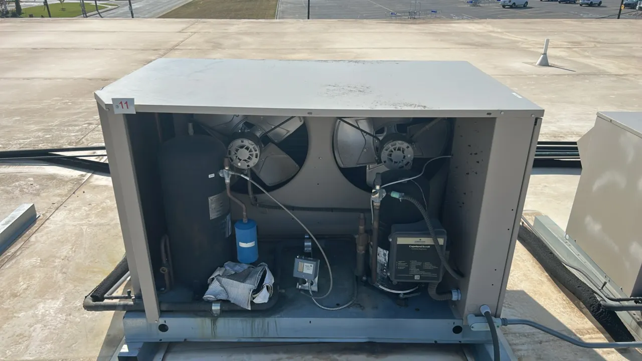Heatcraft LZT0700M6C outdoor condensing unit. Features a Copeland scroll compressor, dual 1/3 HP condenser fan motors, and outdoor enclosure. Configur