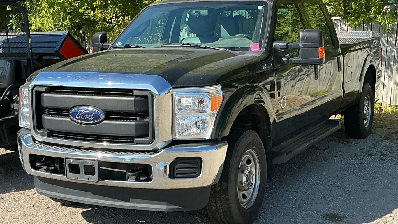 2015 FORD F-350 XL CREW CAB 4X4 PICKUP VIN: 1FT8W3BT7FED09373