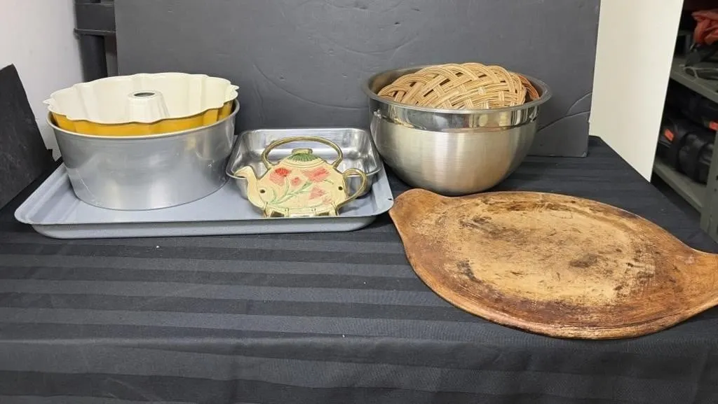 Baking Pan, Pizza Tray, Mixing Bowl, Rum Cake