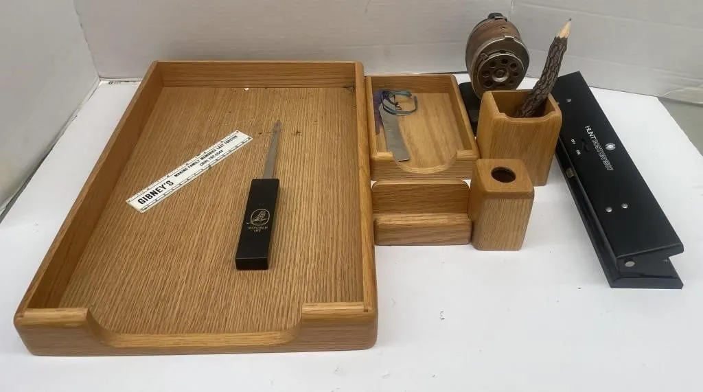 Oak desk organizer set. Comes with a 3-hole