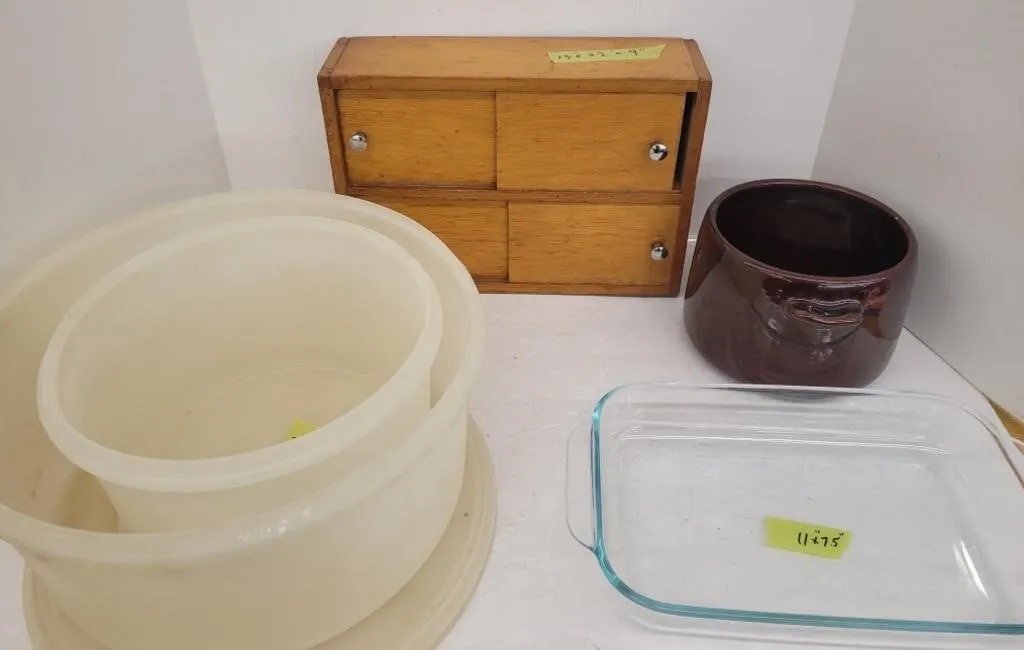 Pyrex Casserole Dish, Spice Box, Clay Pot, 2