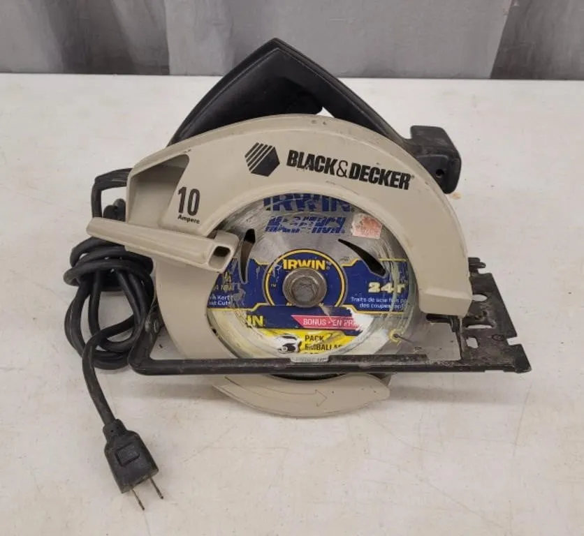 7 1/4" 10 AMP Circular Saw- works