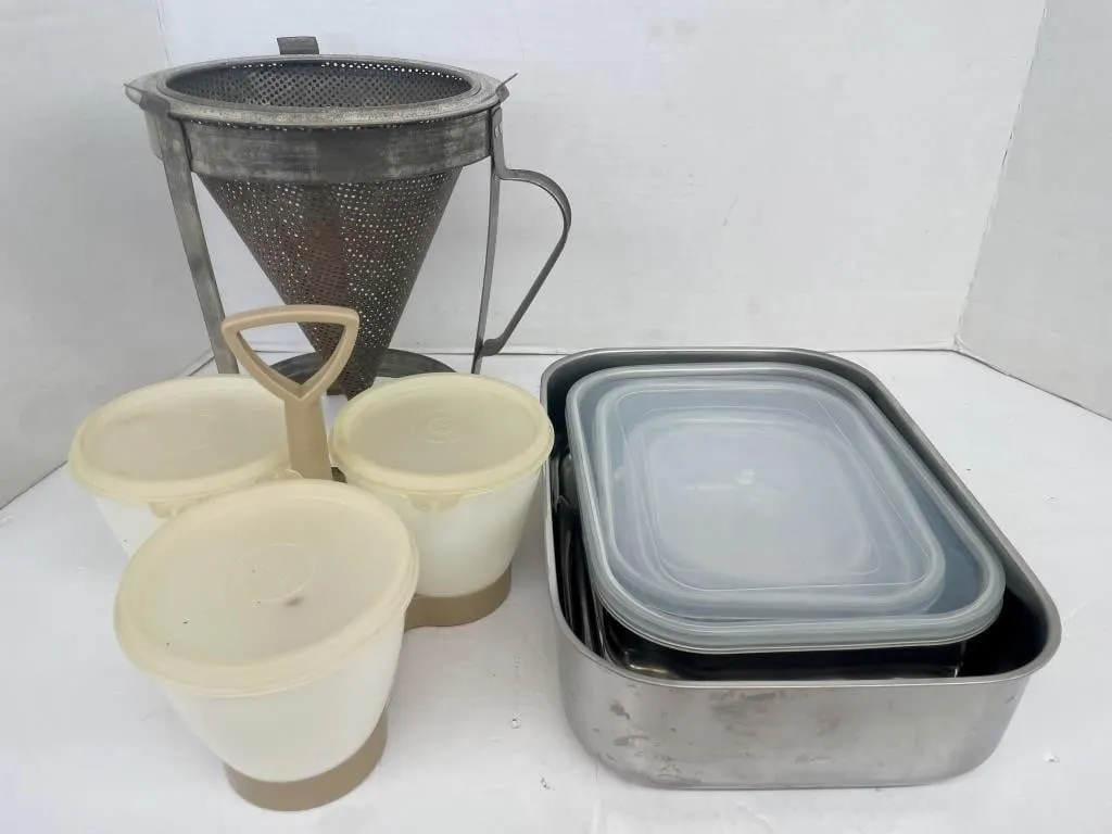 Vintage Tupperware condiment caddy, cone drive,
