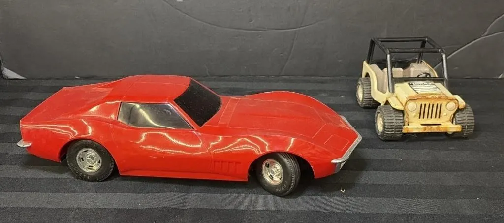 Vintage 1968 Eldon Red Corvette Stingray Toy &