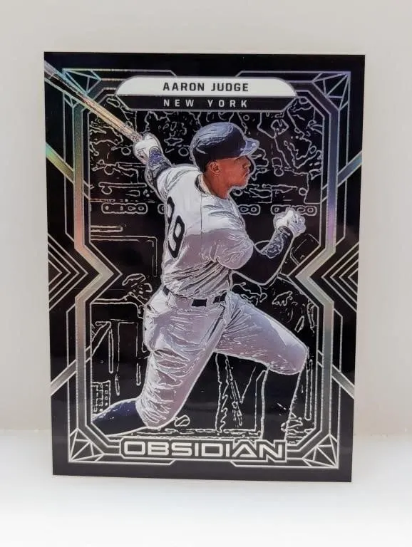 2022 Panini Chronicles Obsidian Aaron Judge #36