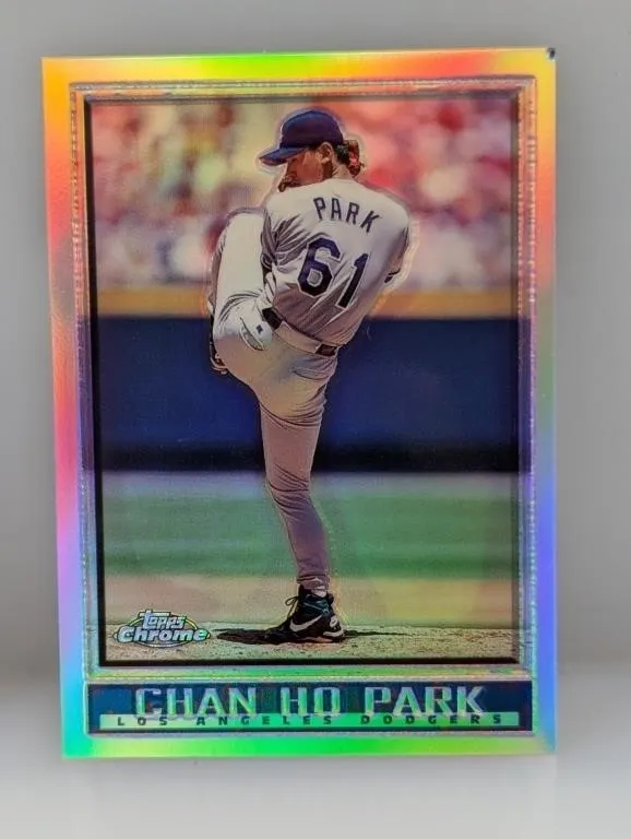 1998 Topps Chrome Chan Ho Park Ref #17 Corner