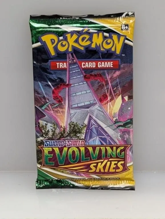Pokemon Sword & Shield Evolving Skies Booster Pack