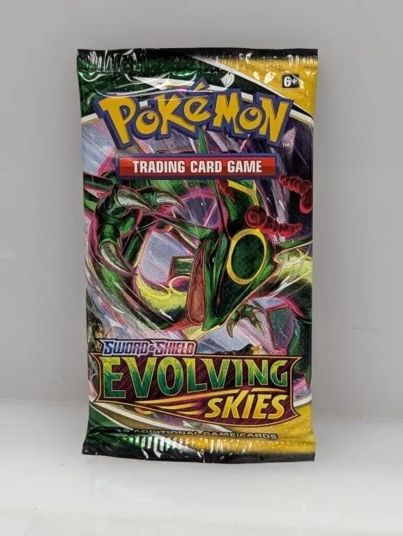 Pokemon Sword & Shield Evolving Skies Booster Pack