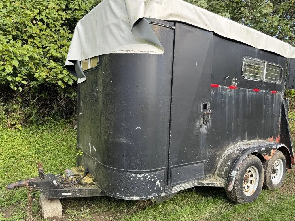 Horse Trailer