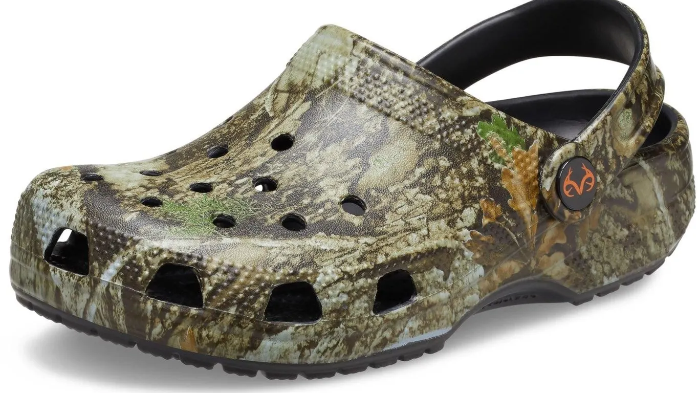 Crocs Classic Realtree Clog Multi APX 11 Little...