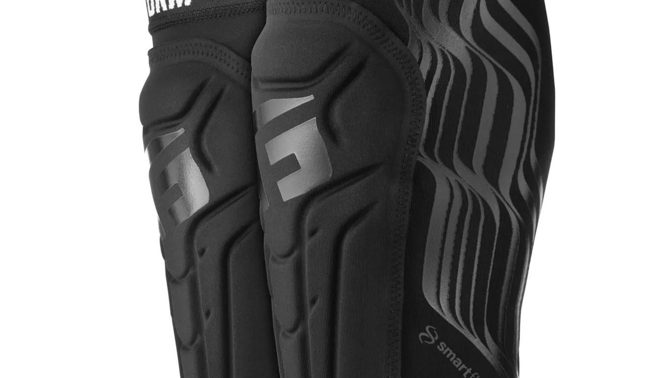 G-Form V2 Soccer Shin Guards Black Small
