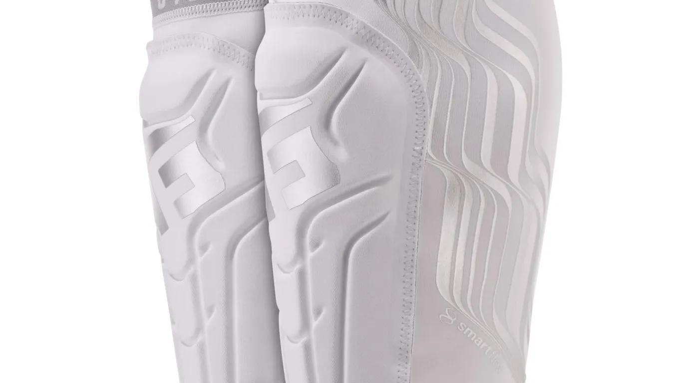 G-Form V2 Youth Soccer Shin Guards Small-Medium