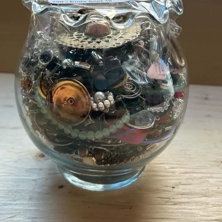 Jewellery lot