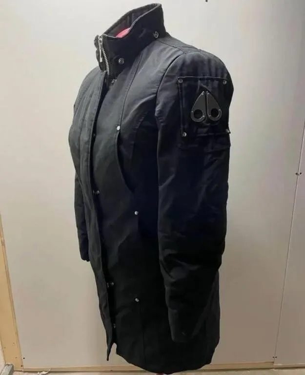 Moose Knuckles Down Filled Jacket Large