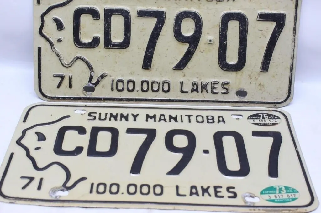 Vintage Manitoba License Plates Pair - 1971