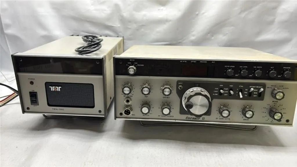 Ten Tec HAM RADIO equipment Corsair II