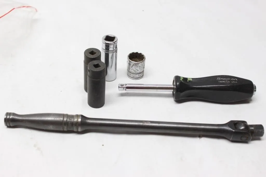 Snap-On Ratchet, Extension & Socket Set