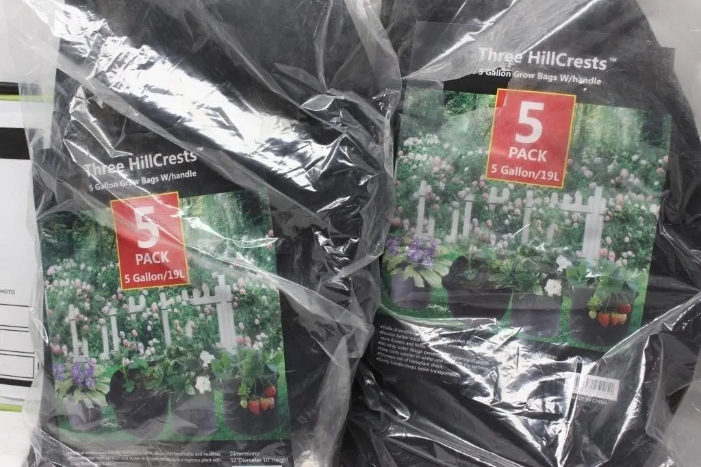 Three HillCrests 5-Gallon Grow Bags, 5-Pack (2
