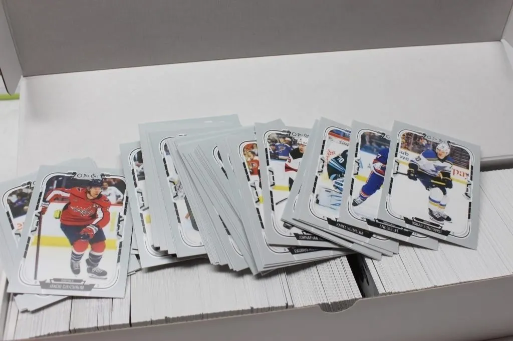 Lot of O-Pee-Chee NHL Hockey Cards