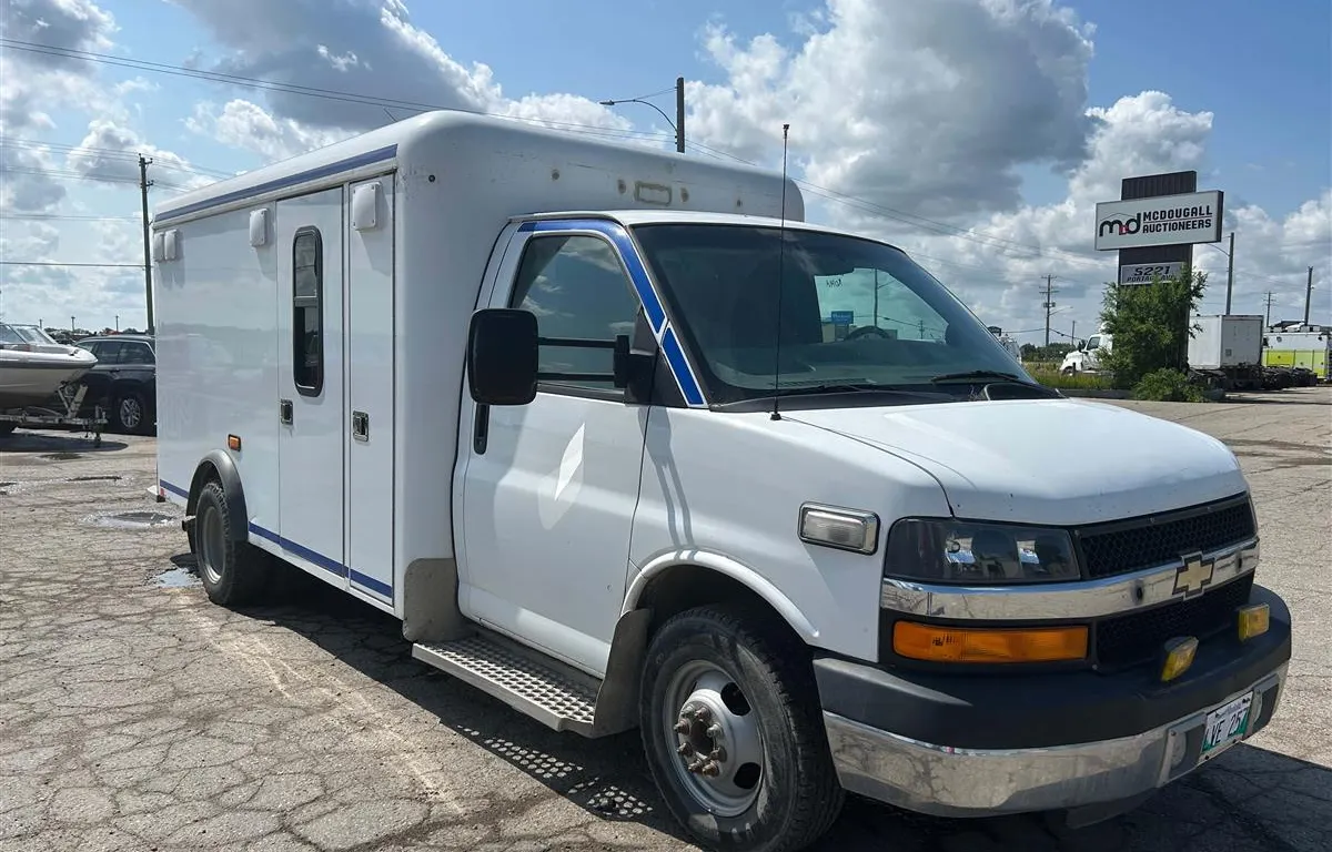 2010 Chevrolet G3500 Crestline Ambulance