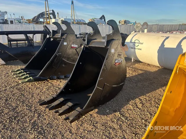 WBM 300 Series 36 in Q/C Digging Excavator Bucket - Fits Cat 336 John Deere 350g