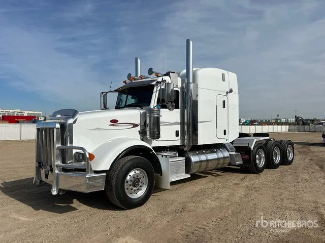 2016 Peterbilt 367 8x6 Tri/A Sleeper Truck Tractor