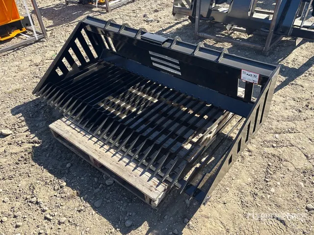 2026 GIYI GY-RB66N 66 in Rock Skid Steer Bucket (Unused)
