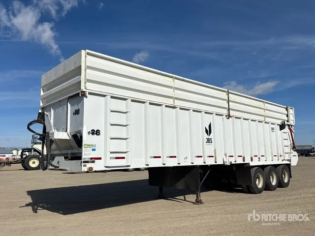 2022 JBS FT3860 38 ft Tri/A Live Bottom Silage Trailer
