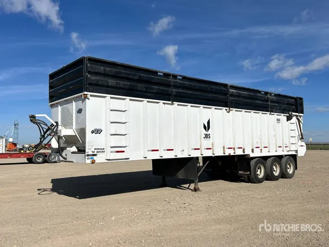 2021 JBS FT3860 38 ft Tri/A Live Bottom Silage Trailer