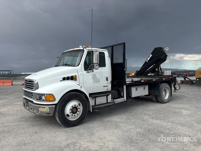 Hiab 085D-3 8380 lb Knuckle Boom on 2006 Sterling Acterra 4x2 Boom Truck
