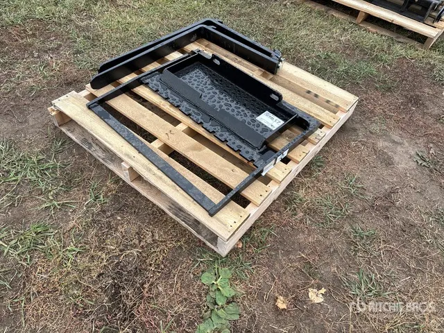 2026 GIYI GY-XHC 29 in Mini Skid Steer Forks (Unused)