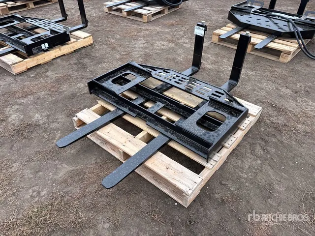2026 GIYI GY-DHC 59 in Skid Steer Forks (Unused)