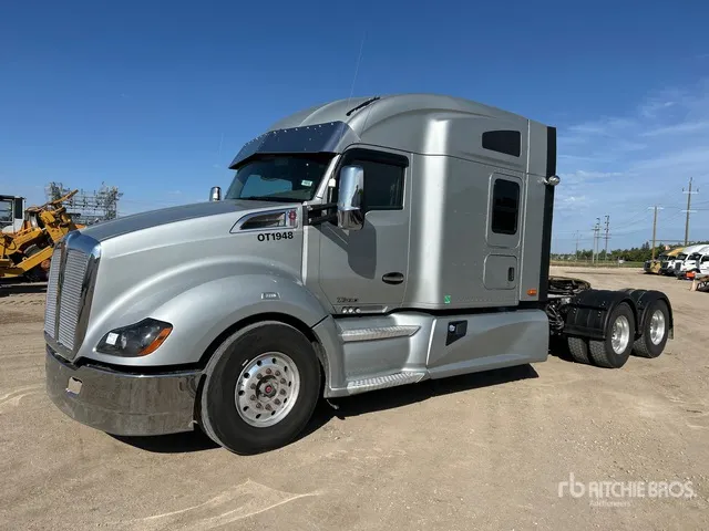 2019 Kenworth T680 6x4 T/A Sleeper Truck Tractor