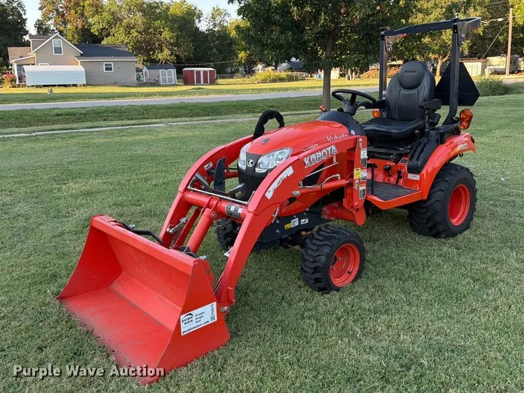 2022 Kubota BX2380 MFWD tractor